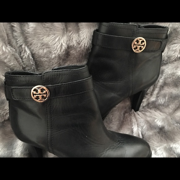 Tory Burch Boots - Picture 1 of 8
